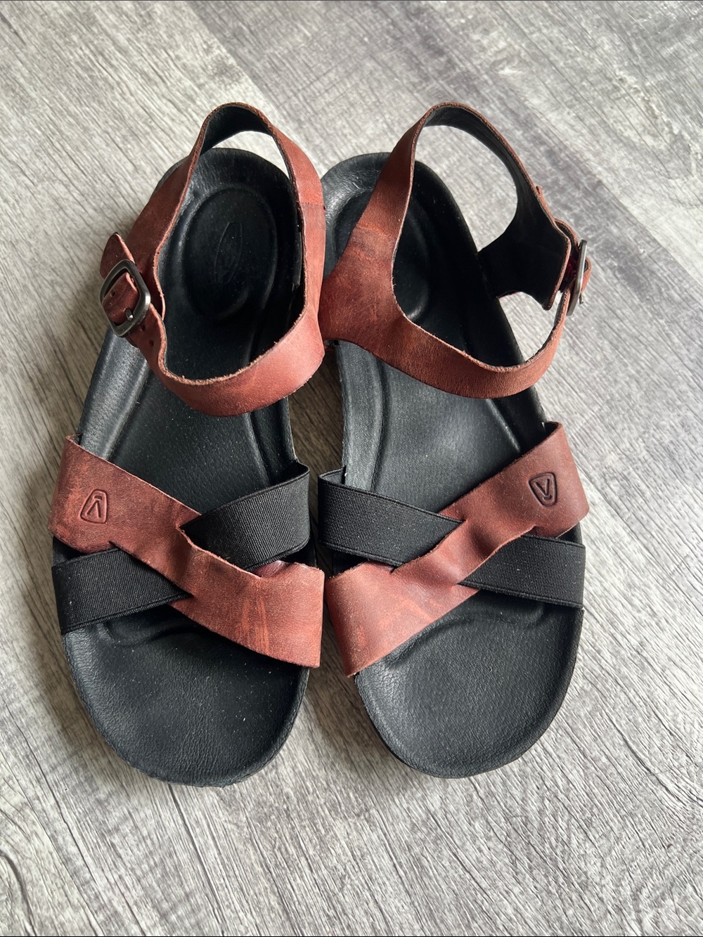 KEEN Dauntless Sandals Womens US 7.5 EU 38 Leather Cork Taupe Blue Comfort Casua